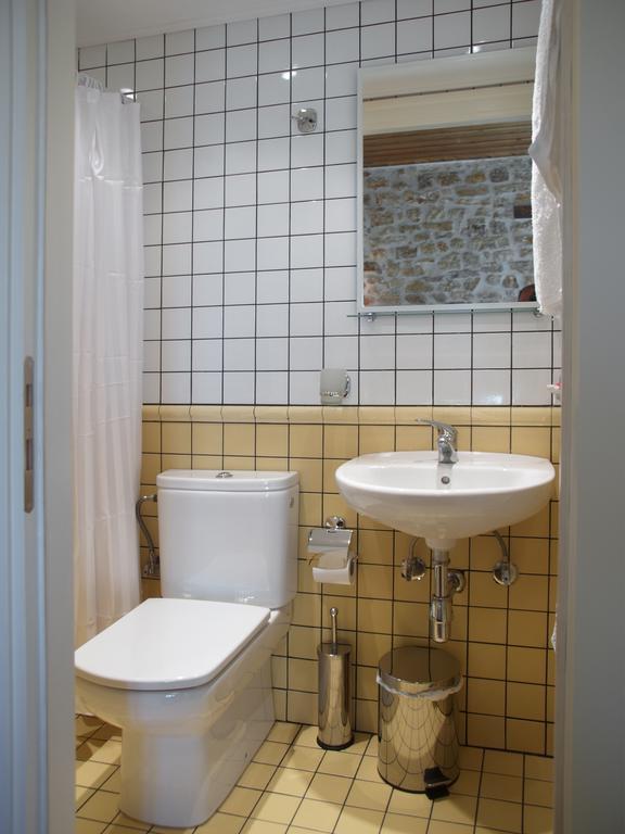 Oihalia Guesthouse Fidhakia Bilik gambar